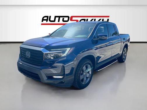 Dark Blue 2022 Honda Ridgeline RTL