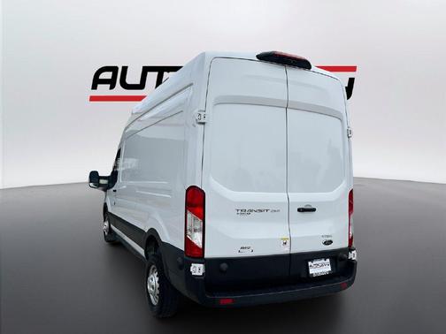 Oxford White 2024 Ford Transit-250 Base