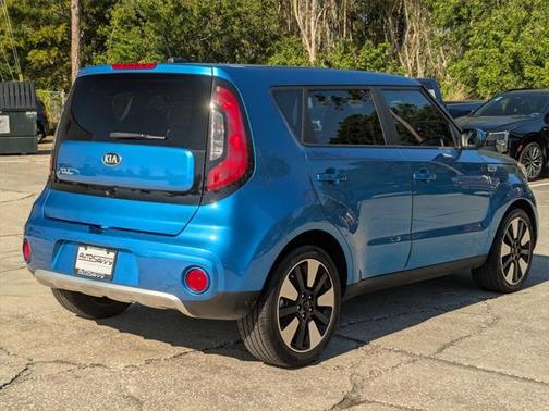2017 Kia Soul +