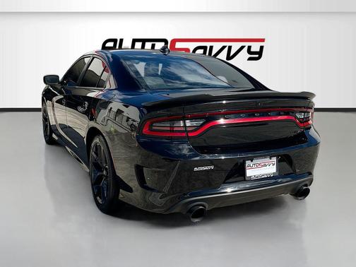 Pitch Black Clearcoat 2022 Dodge Charger R/T