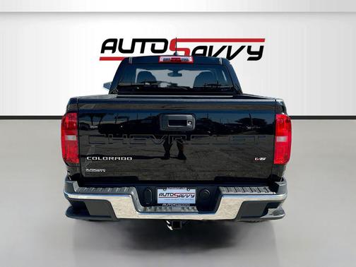 Black 2022 Chevrolet Colorado WT