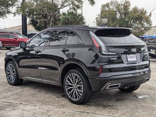 2024 Cadillac XT4 Sport