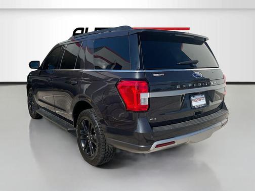 DARK MATTER PC 2024 Ford Expedition XLT