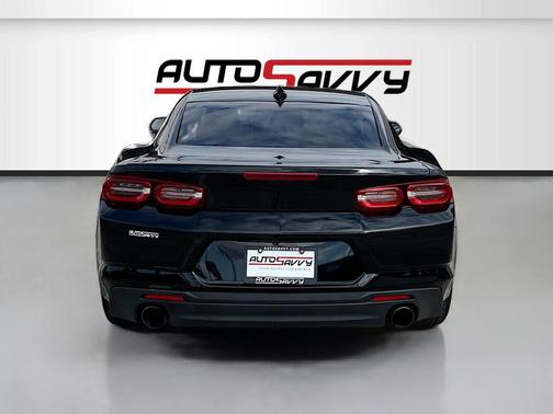 2021 Chevrolet Camaro RWD Coupe LT1