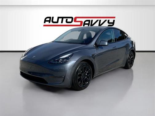 2022 Tesla Model Y Long Range Dual Motor All-Wheel Drive