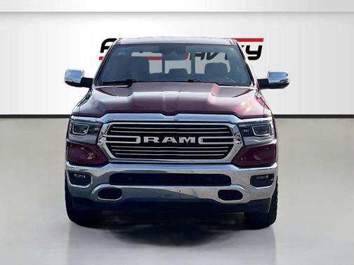 Delmonico Red Pearlcoat 2023 RAM 1500 Laramie