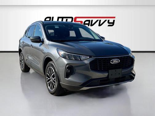 2025 Ford Escape PHEV SE
