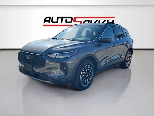 2025 Ford Escape PHEV SE