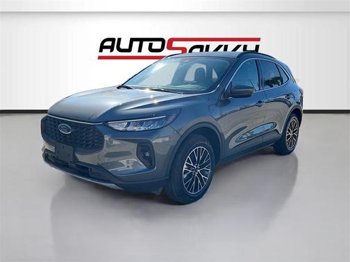 2025 Ford Escape PHEV SE