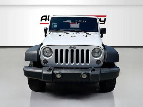 Bright White Clearcoat 2014 Jeep Wrangler Sport