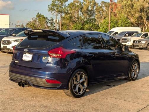 2017 Ford Focus ST