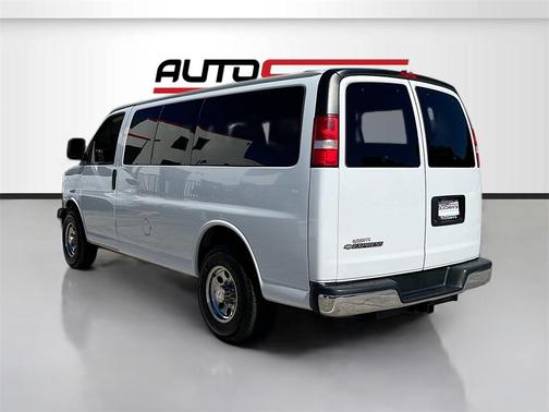 2019 Chevrolet Express 2500 LT