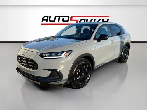 Urban Gray Pearl 2025 Honda HR-V AWD Sport