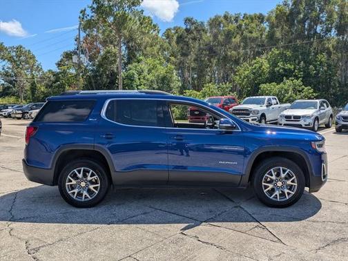 2023 GMC Acadia AWD SLT