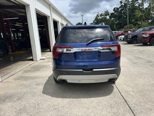 2023 GMC Acadia AWD SLT