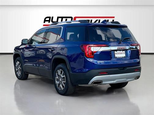2023 GMC Acadia AWD SLT