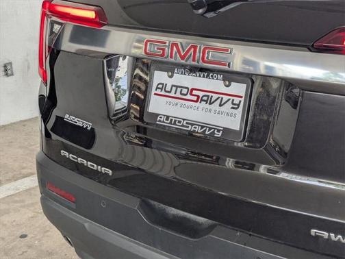 2022 GMC Acadia AWD AT4
