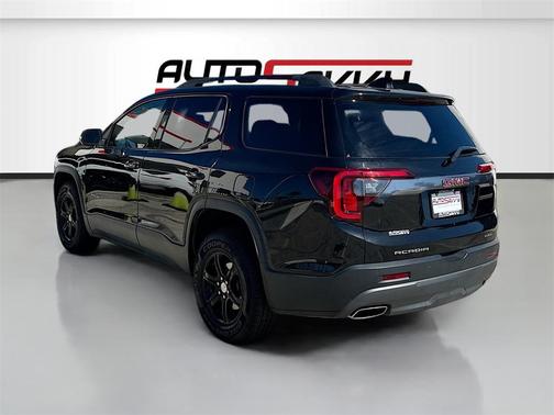 2022 GMC Acadia AWD AT4