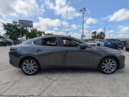 2022 Mazda Mazda3 FWD w/Preferred Package