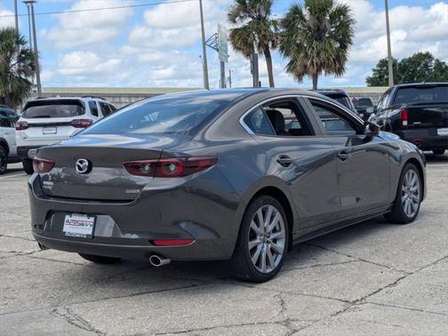 2022 Mazda Mazda3 FWD w/Preferred Package