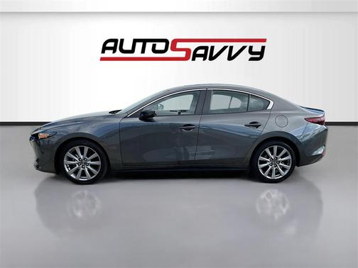 2022 Mazda Mazda3 FWD w/Preferred Package