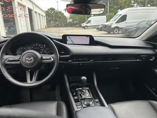 2022 Mazda Mazda3 FWD w/Preferred Package