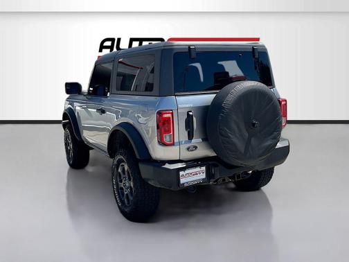 ICONIC SILVER METALLIC 2023 Ford Bronco Big Bend