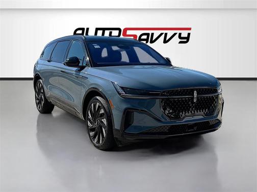 2025 Lincoln Nautilus Reserve