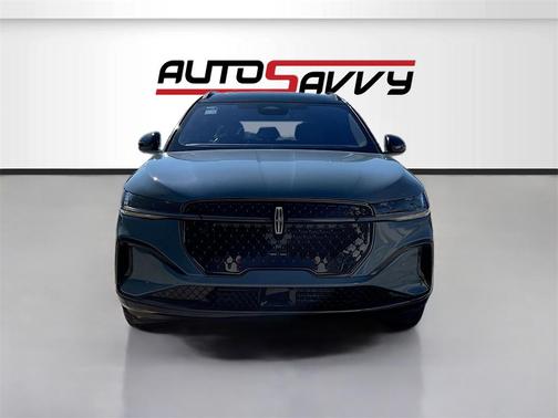 2025 Lincoln Nautilus Reserve