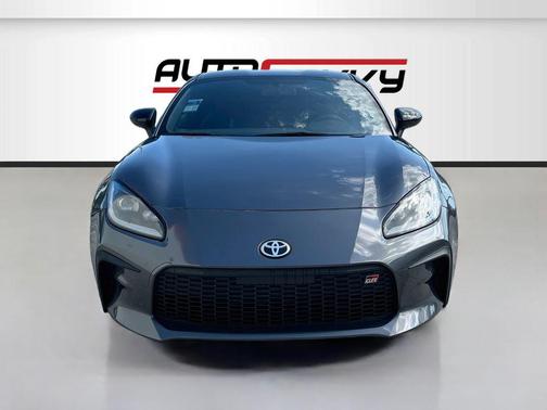 Pavement 2023 Toyota GR86 Premium