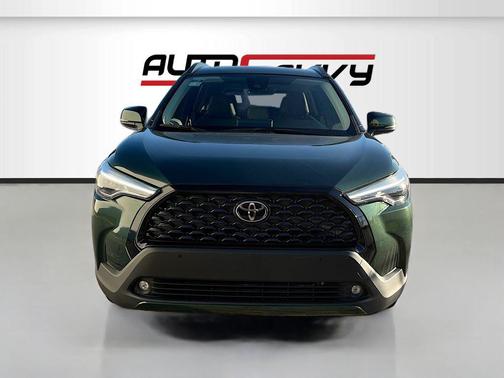 2022 Toyota Corolla Cross XLE