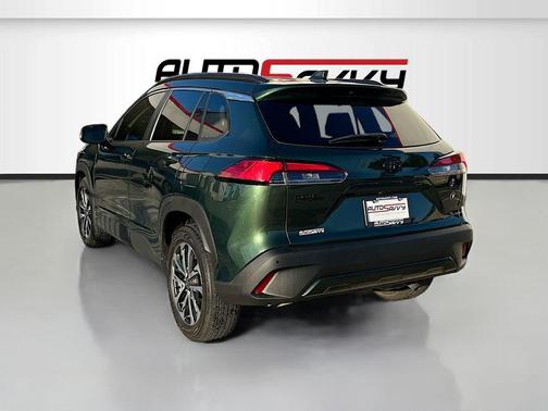 2022 Toyota Corolla Cross XLE