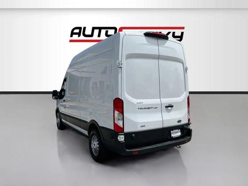 OXFORD WHITE 2024 Ford Transit-250 Base