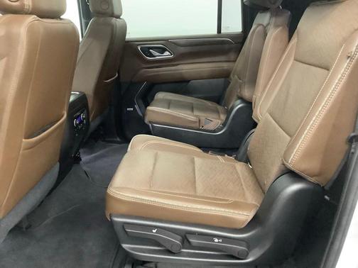 2021 Chevrolet Suburban High Country