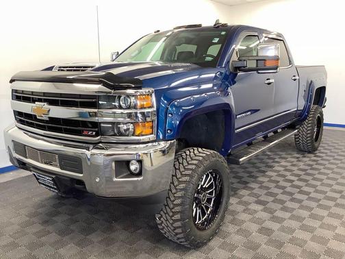 Deep Ocean Blue Metallic 2018 Chevrolet Silverado 2500 LTZ