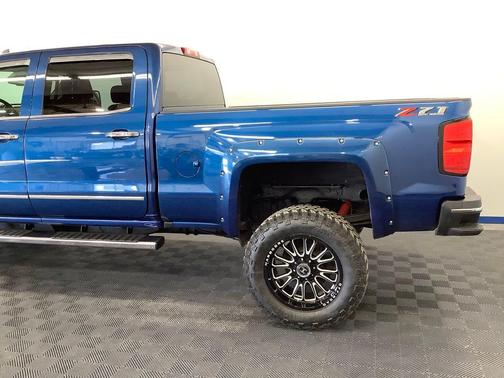 Deep Ocean Blue Metallic 2018 Chevrolet Silverado 2500 LTZ