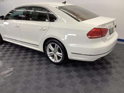 2014 Volkswagen Passat 2.0L TDI DSG SEL Premium