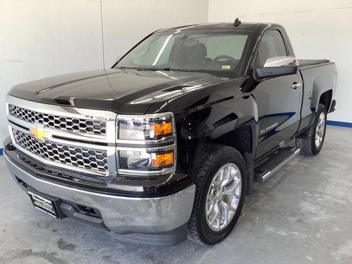 Photo 1 of 22 of 2014 Chevrolet Silverado 1500 LT