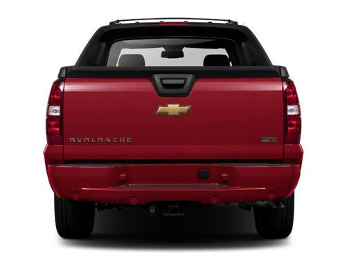 White Diamond Clearcoat 2013 Chevrolet Avalanche LTZ