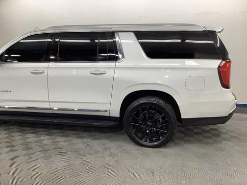 2022 GMC Yukon XL SLT