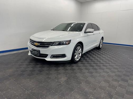 Summit White 2019 Chevrolet Impala 1LT