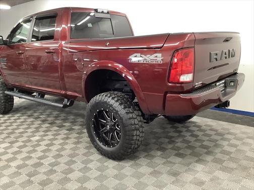 2017 RAM 2500 Big Horn Crew Cab 4x4 6'4' Box