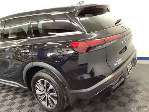 2023 INFINITI QX60 Pure