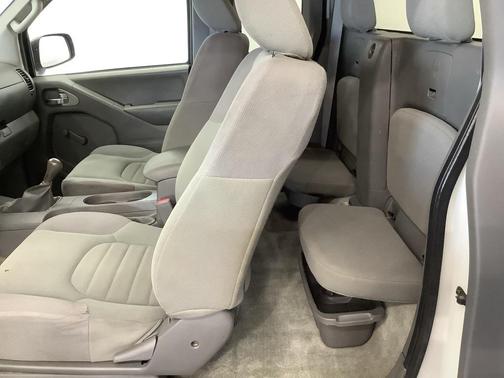 2016 Nissan Frontier S