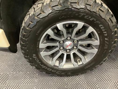2022 GMC Sierra 1500 AT4