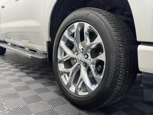 Iridescent Pearl Tricoat 2019 Chevrolet Silverado 1500 High Country