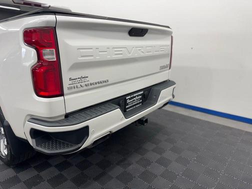 Iridescent Pearl Tricoat 2019 Chevrolet Silverado 1500 High Country
