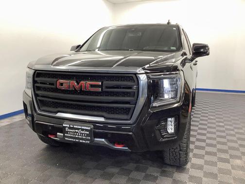 Onyx Black 2021 GMC Yukon XL 4WD AT4