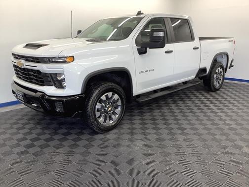 2024 Chevrolet Silverado 2500 Custom