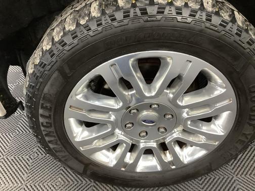 2014 Ford F-150 Platinum